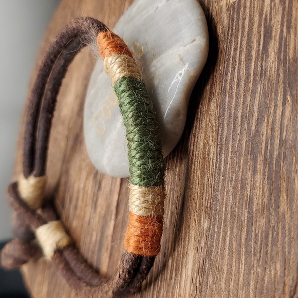 B2505‎ southwestern leather hemp bracelet - Picture 2 of 3